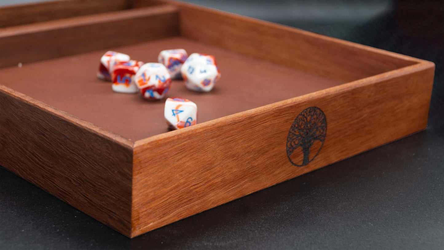 Close up look the beautiful jarrah wood grain for this dice rolling box.