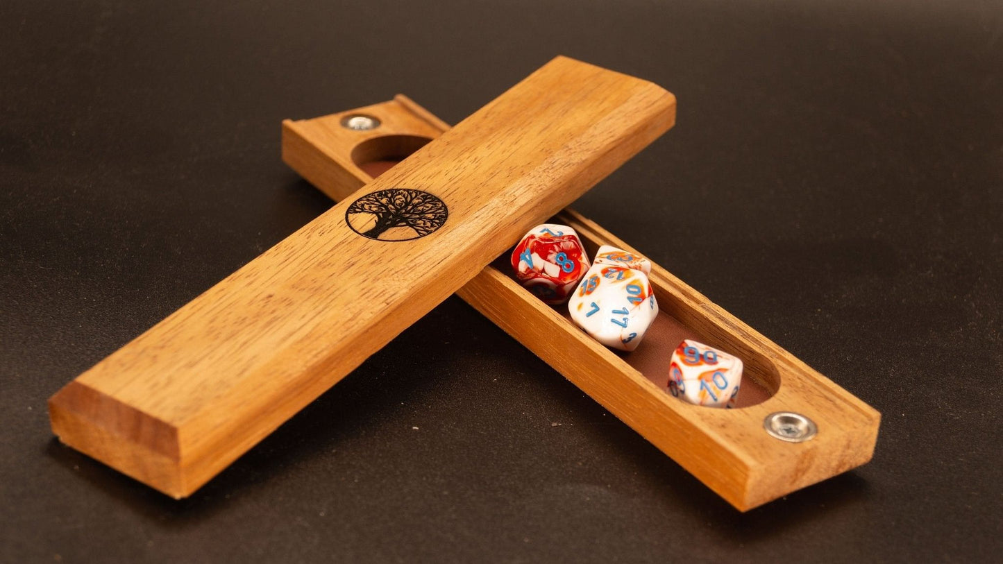 Dice case with leather lining